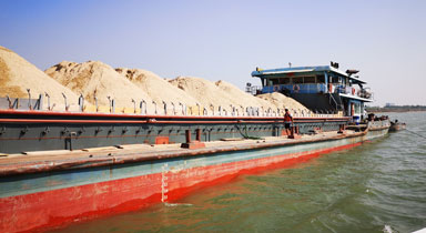 用智慧采砂船监控管理系统，让我们的河道更美丽，更安全！